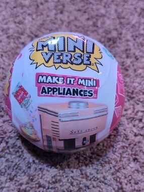 Mini Verse Make It Mini Appliances Pink & White Mystery Ball